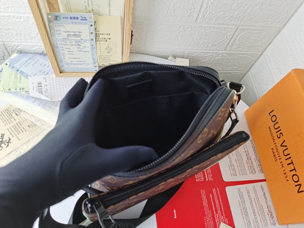 ルイヴィトンバッグ角部分ディテール